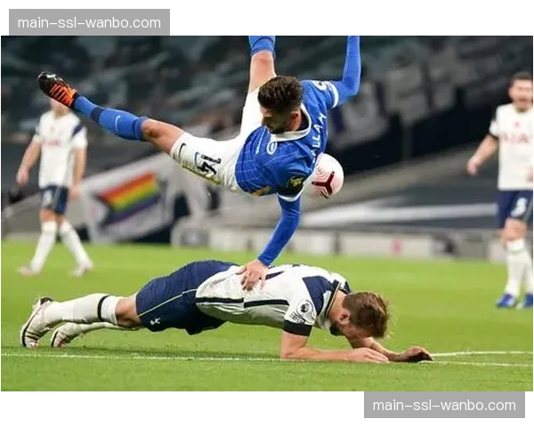 评论：VAR在点球判罚中的过度使用，是否破坏了定位球进攻的流畅性？